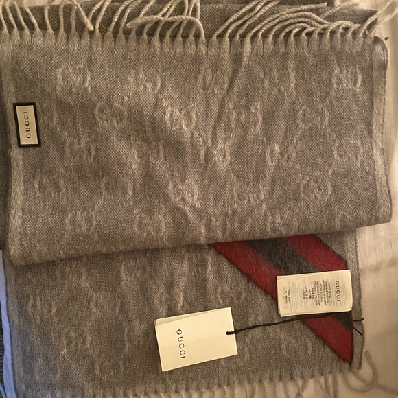 Gucci Monogram Wool Scarf - Picture 5 of 5